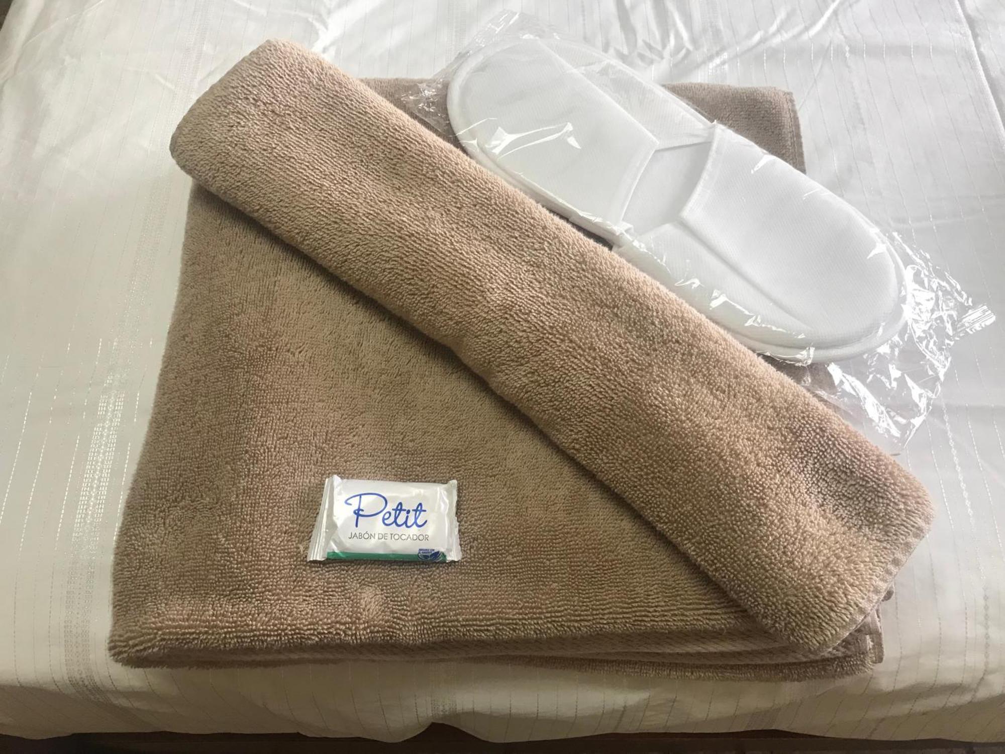 Hotel Luz De Luna San Jose  Bilik gambar